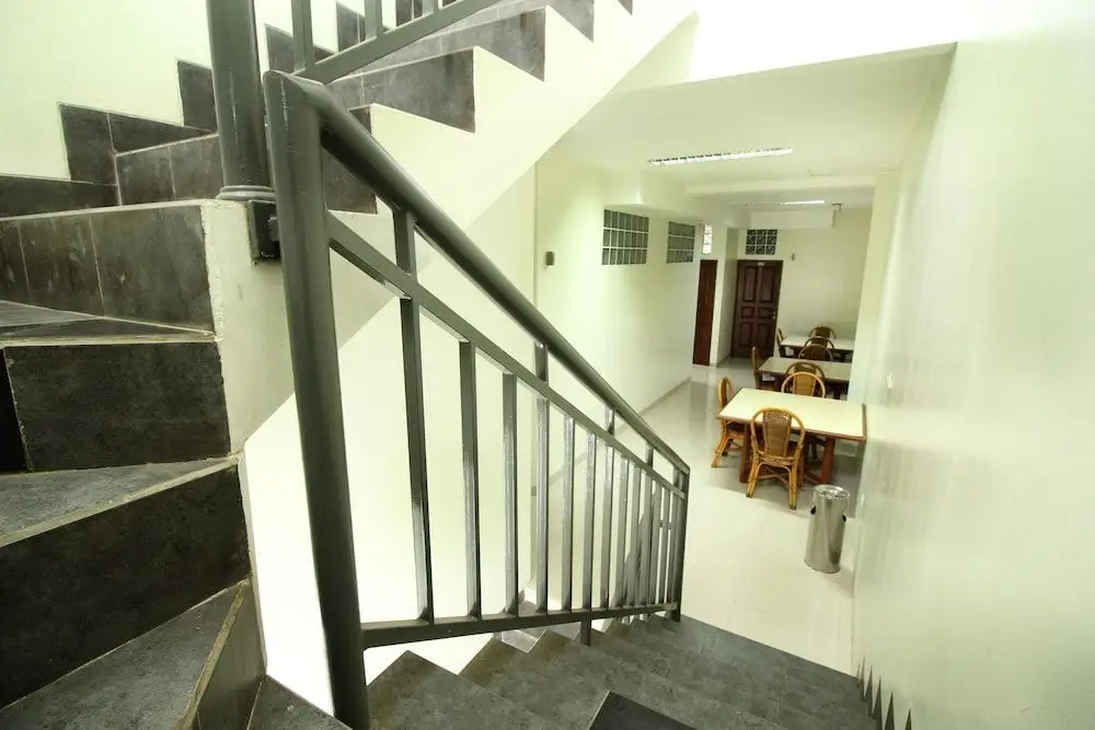 Бандунг: Airy Pasteur Surya Sumantri Kav 4B Sutami Bandung
