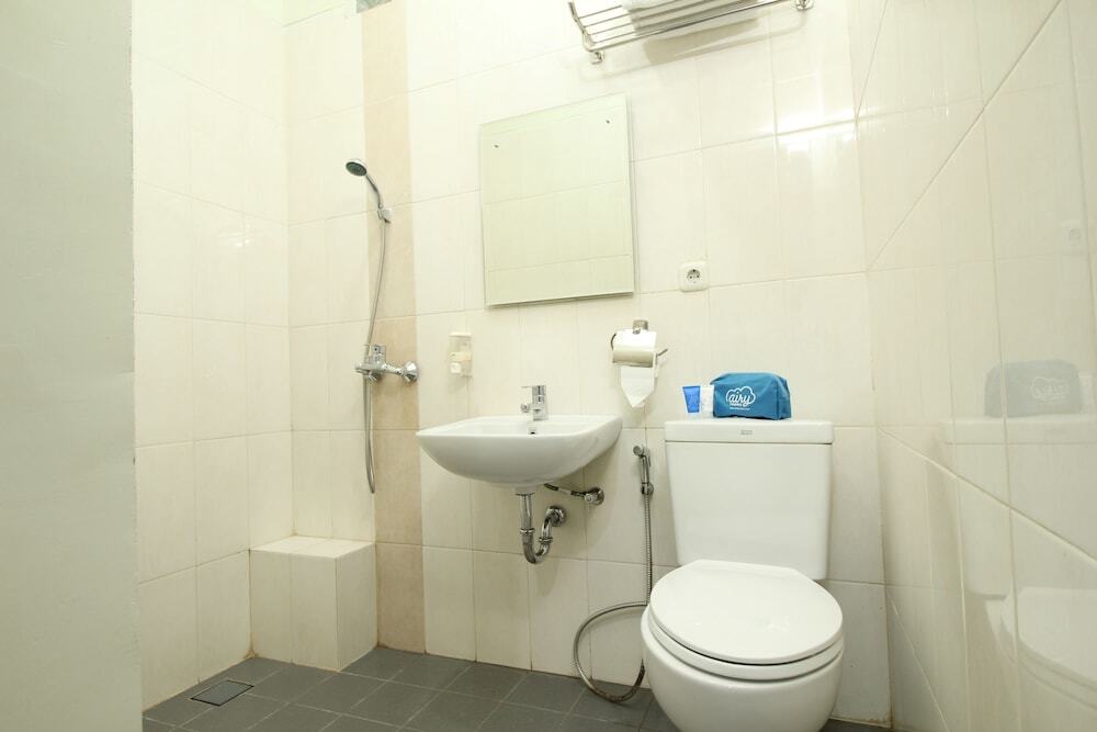 Бандунг: Airy Pasteur Surya Sumantri Kav 4B Sutami Bandung
