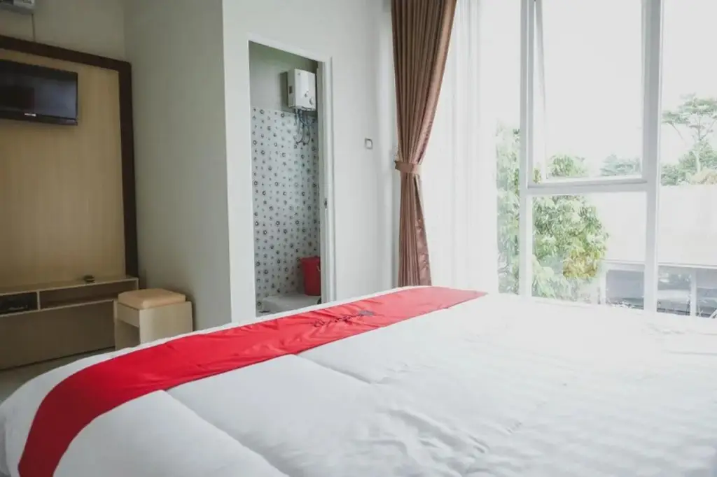 Вонособо: Adeeva Homestay Syariah