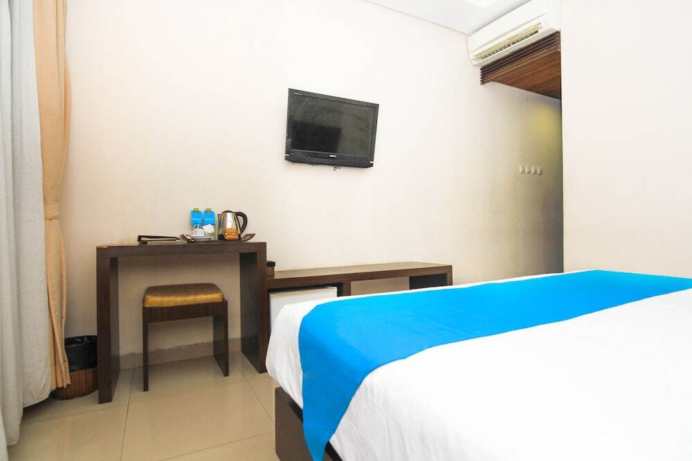 Санур: 巴厘岛登巴萨艾里萨努尔新路伍拉赖402号酒店(Airy Sanur Bypass Ngurah Rai 402 Bali)