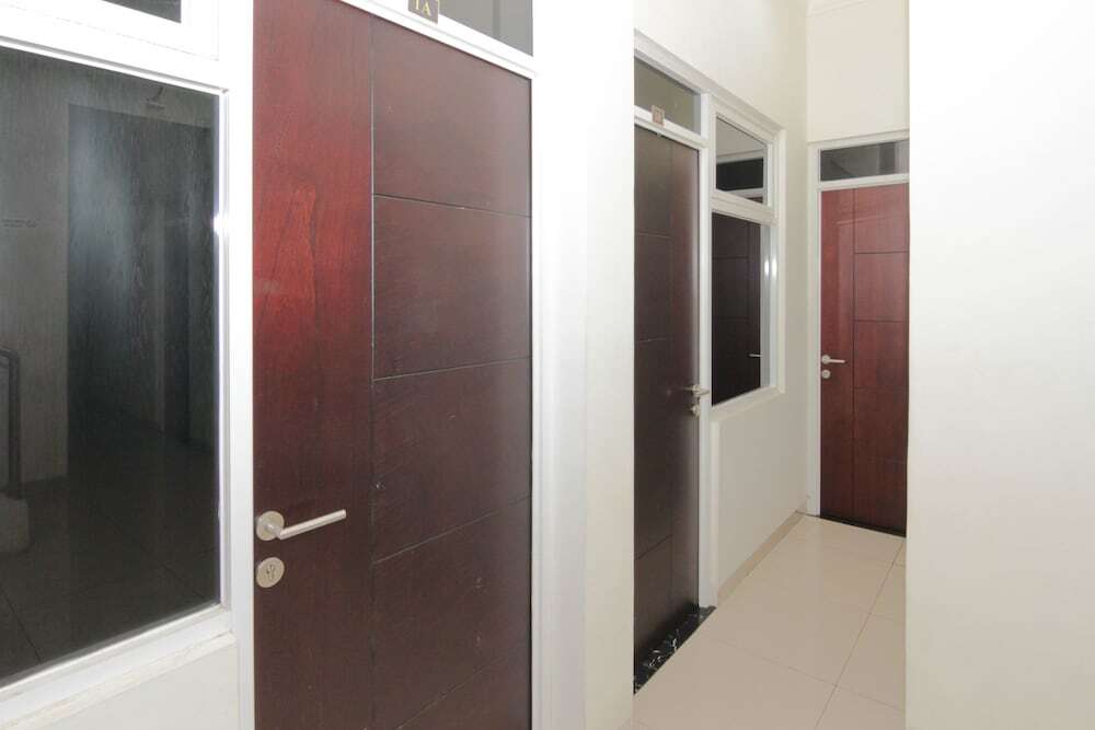 Семаранг: Airy Pecinan Kalikuping Utara 243 Semarang