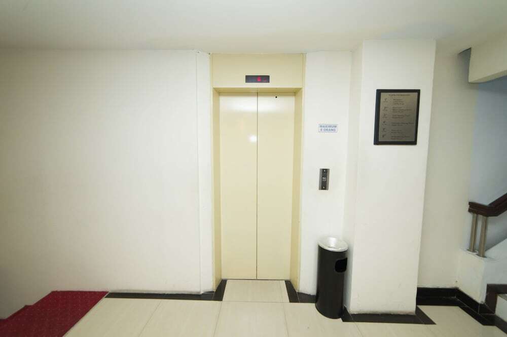 Макассар: Airy Ratu Indah Ratulangi 17 Makassar