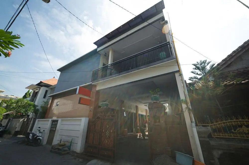 Кута: 艾里巴厘岛丹帕沙西玛尔加帕玛扬酒店(Airy Denpasar Barat Margapadmayana Bali)
