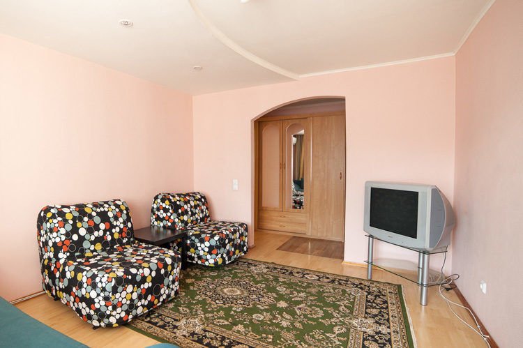 Курган: Apartments Viktory on street Maksima Gorjkogo, 160