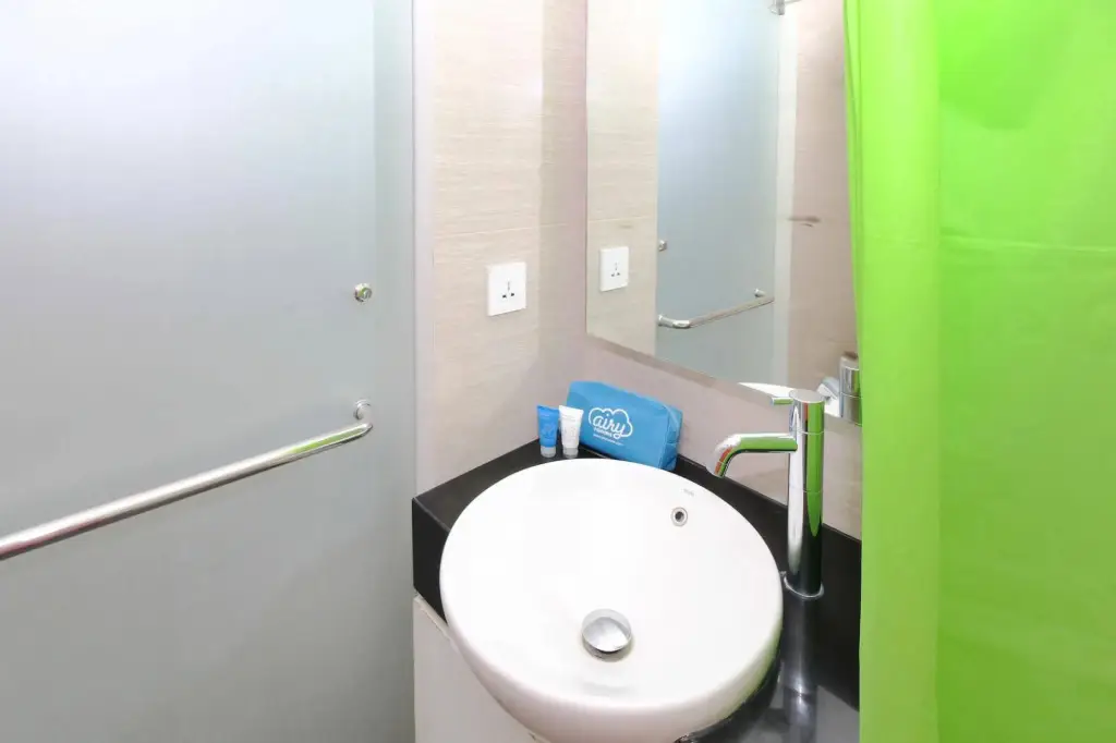 Сурабая: Airy Taman Remaja Kusuma Bangsa Surabaya