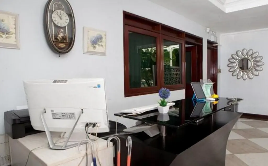 Бандунг: Travelers Inn Bandung