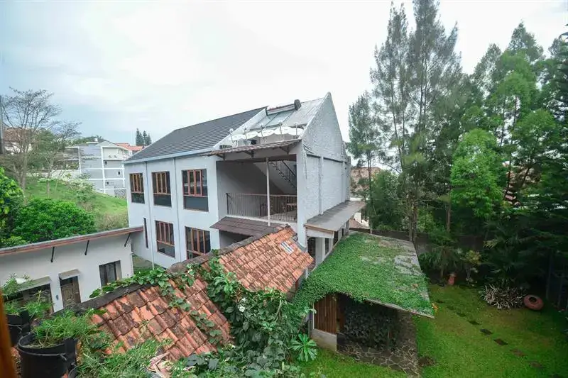 Сименьян: Airy Dago Pakar Permai Satu 25 Bandung