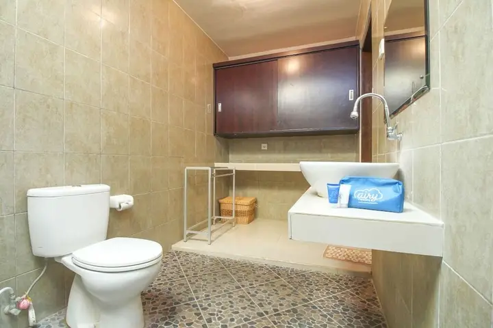 Чангу: 巴厘岛仓古艾里库塔乌塔拉潘泰贝拉瓦37号酒店(Airy Kuta Utara Pantai Berawa 37 Canggu Bali)