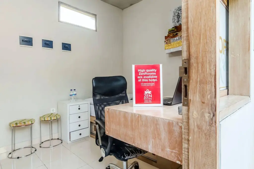 Денпасар: Zen Rooms Ciung Wanara Denpasar Syriath