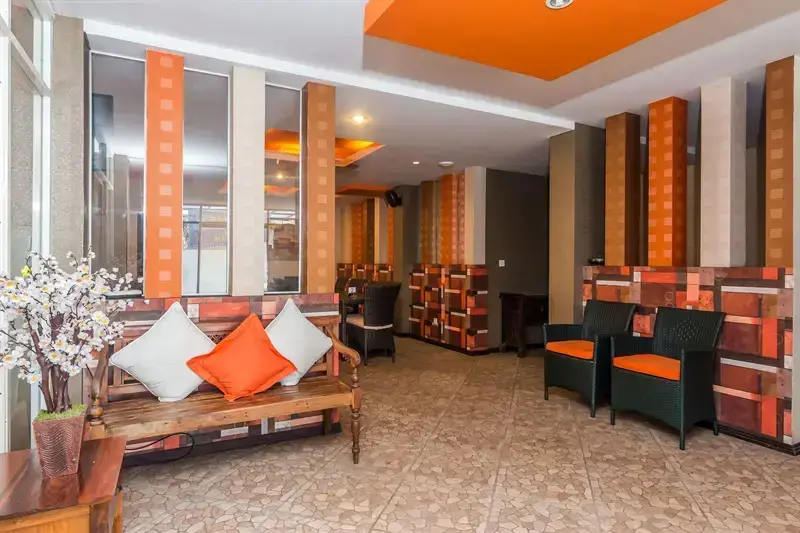 Денпасар: ZEN Rooms Puputan Renon