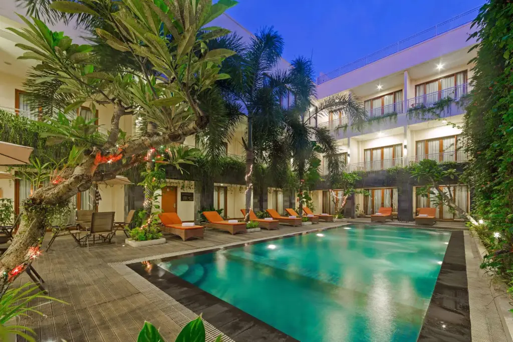 Кута: ZEN Rooms Kuta Tuban Suites
