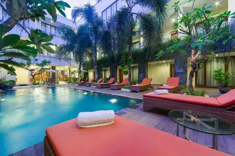 ZEN Rooms Kuta Tuban Suites — фото 1