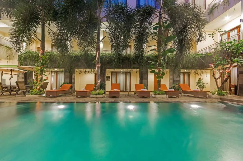 Кута: ZEN Rooms Kuta Tuban Suites