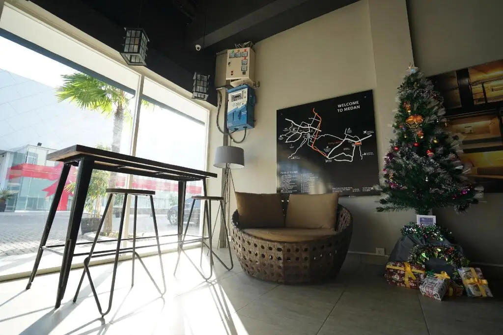 Петумбак: ZEN Hostel Kualanamu