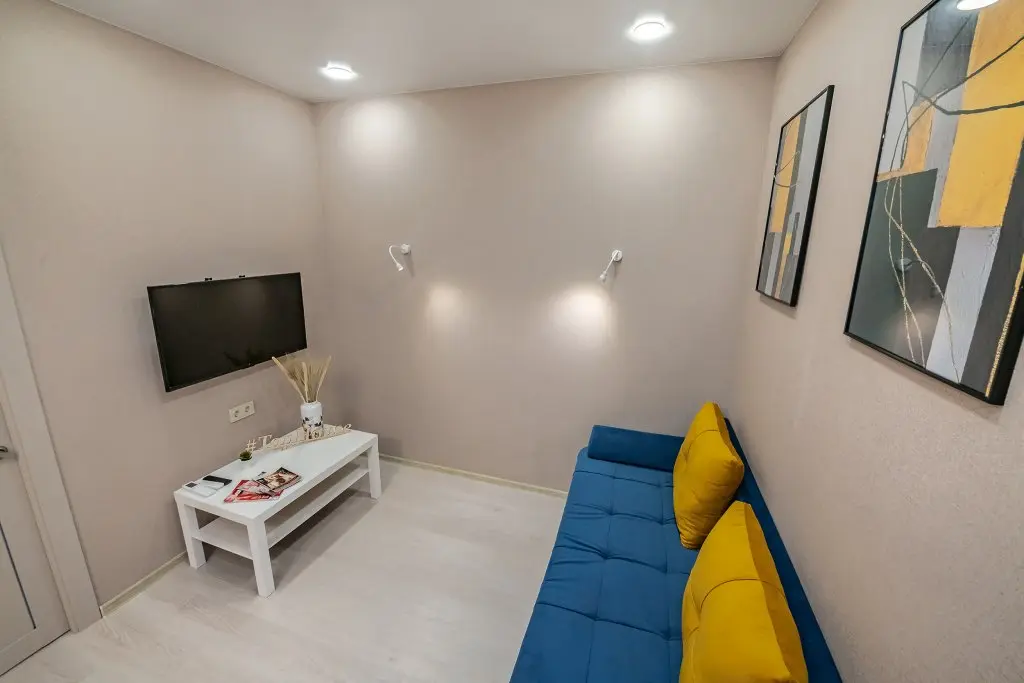 Владивосток: Апартаменты TopHouse на Каплунова 10 трёхкомнатные