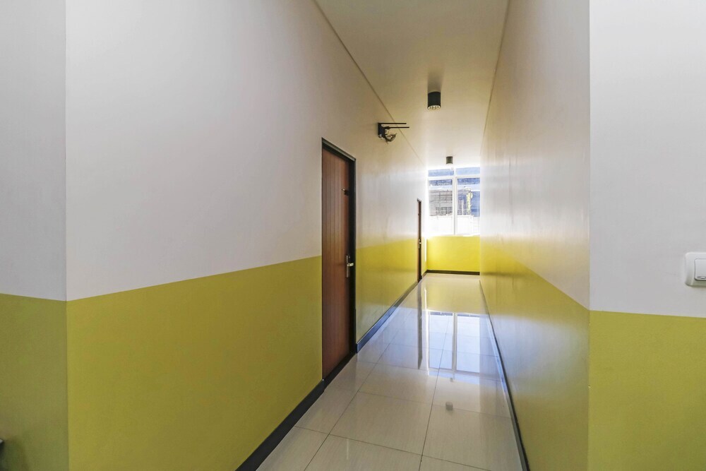 Джакарта: RedDoorz Plus @ Pecenongan