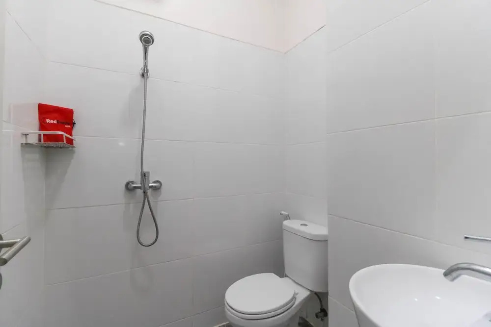 Джакарта: RedDoorz Plus @ Pecenongan