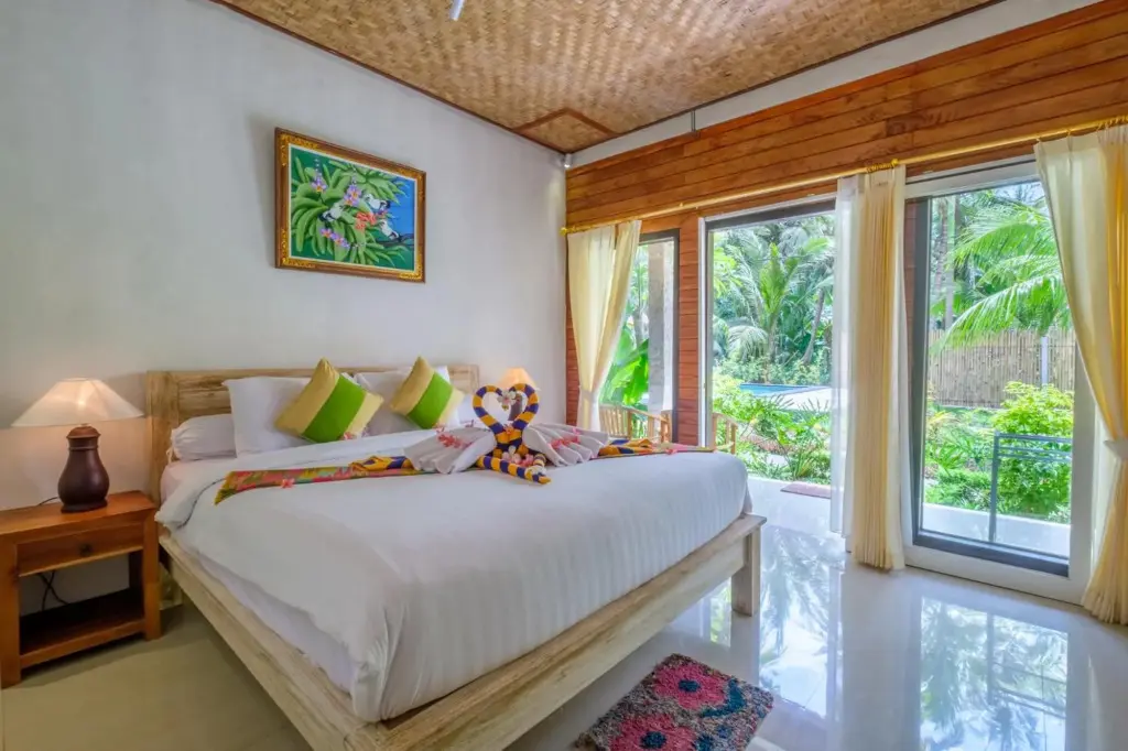 Пенида: Crystal Bay Pool View Bungalow