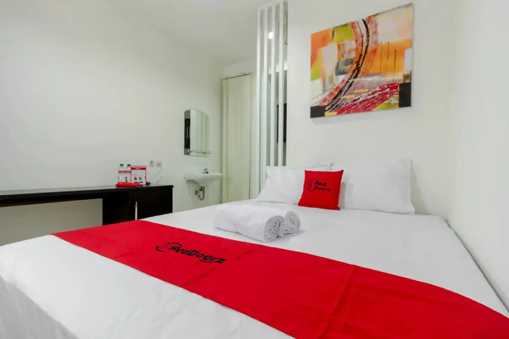 Джакарта: RedDoorz Plus @ Pasar Baru