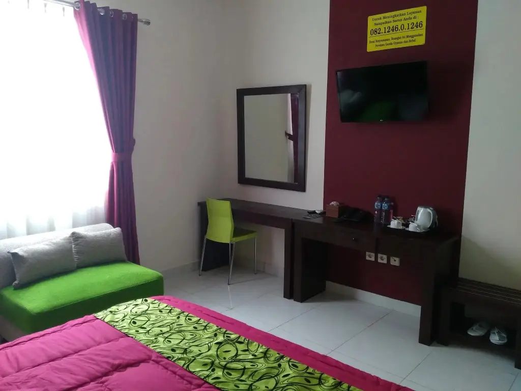 Чианджур: Charaka Hotel