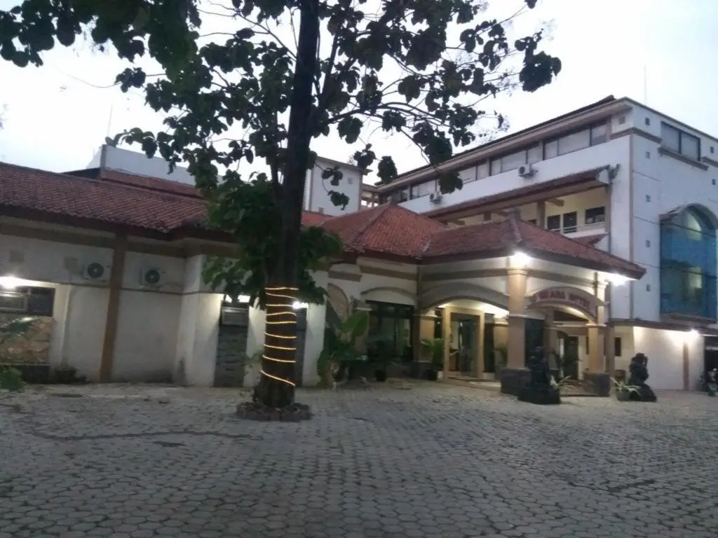 Graha Hotel — фото 1