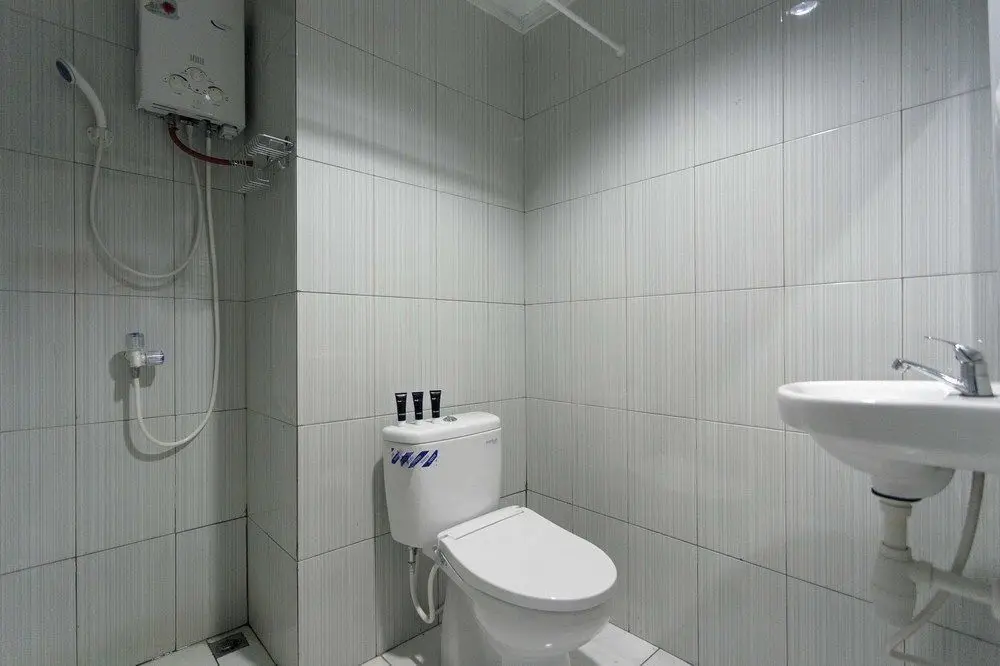 Депок: RedDoorz near University of Indonesia