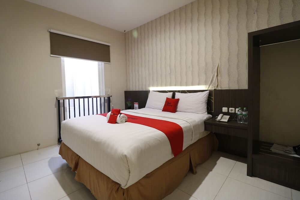 Матарам: RedDoorz Plus @ Airlangga Mataram