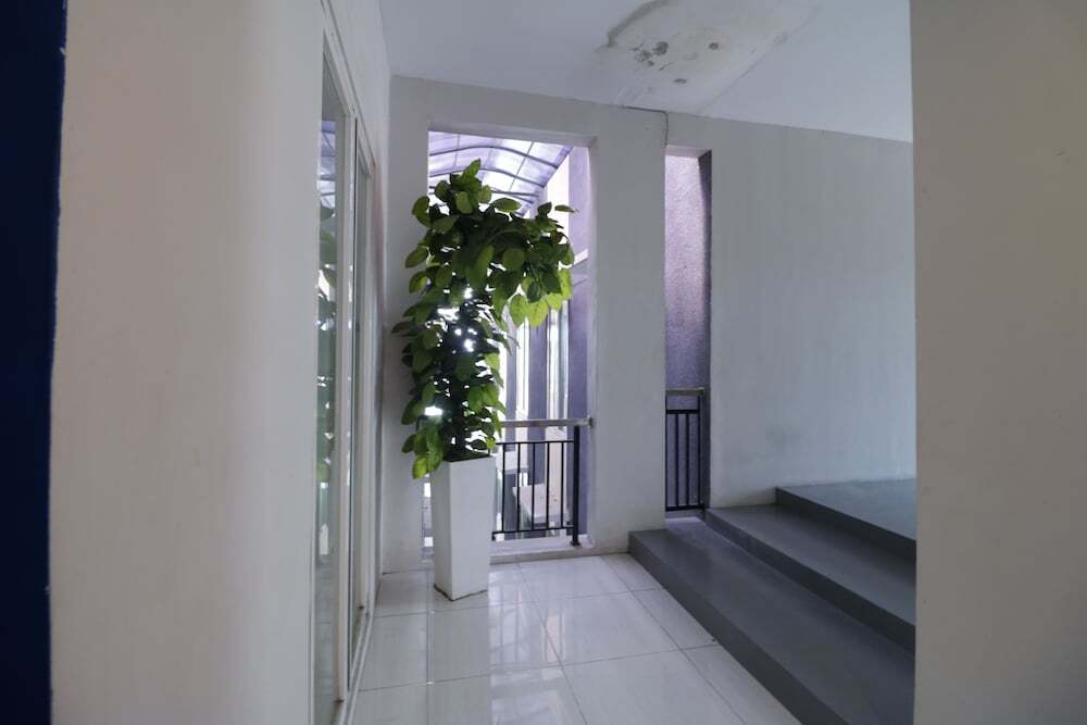 Матарам: RedDoorz Plus @ Airlangga Mataram