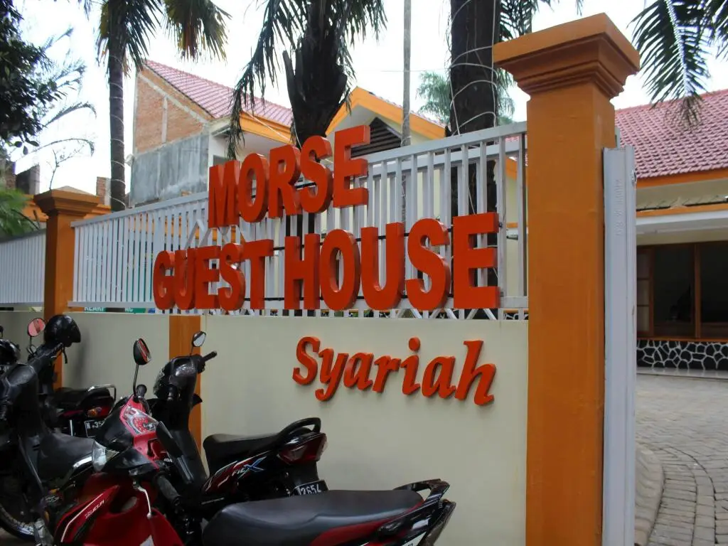 Маланг: Morse Guesthouse