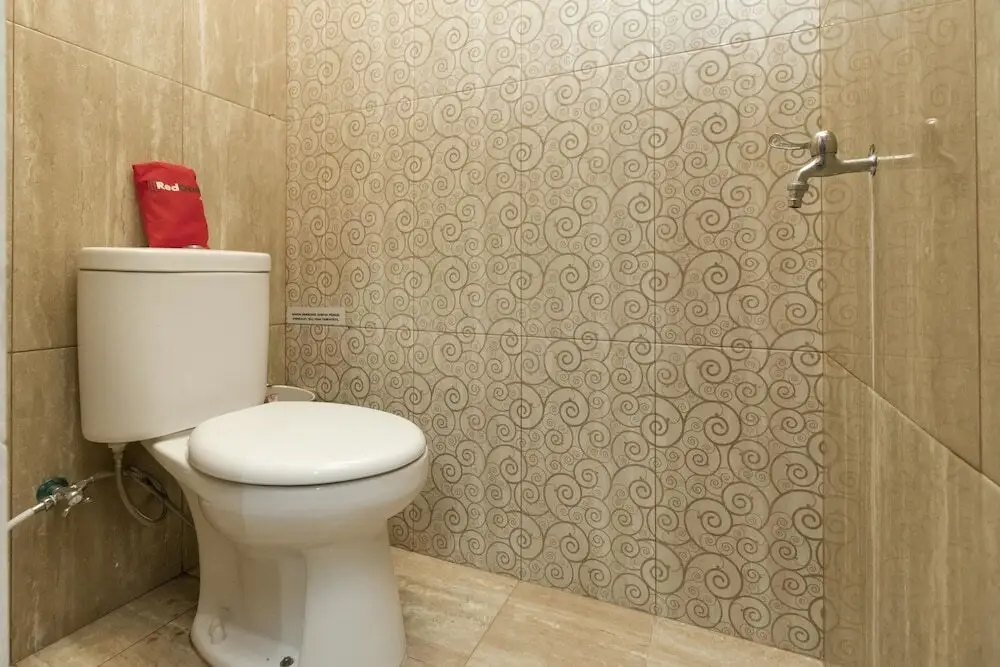 Джакарта: RedDoorz @ Duren Sawit
