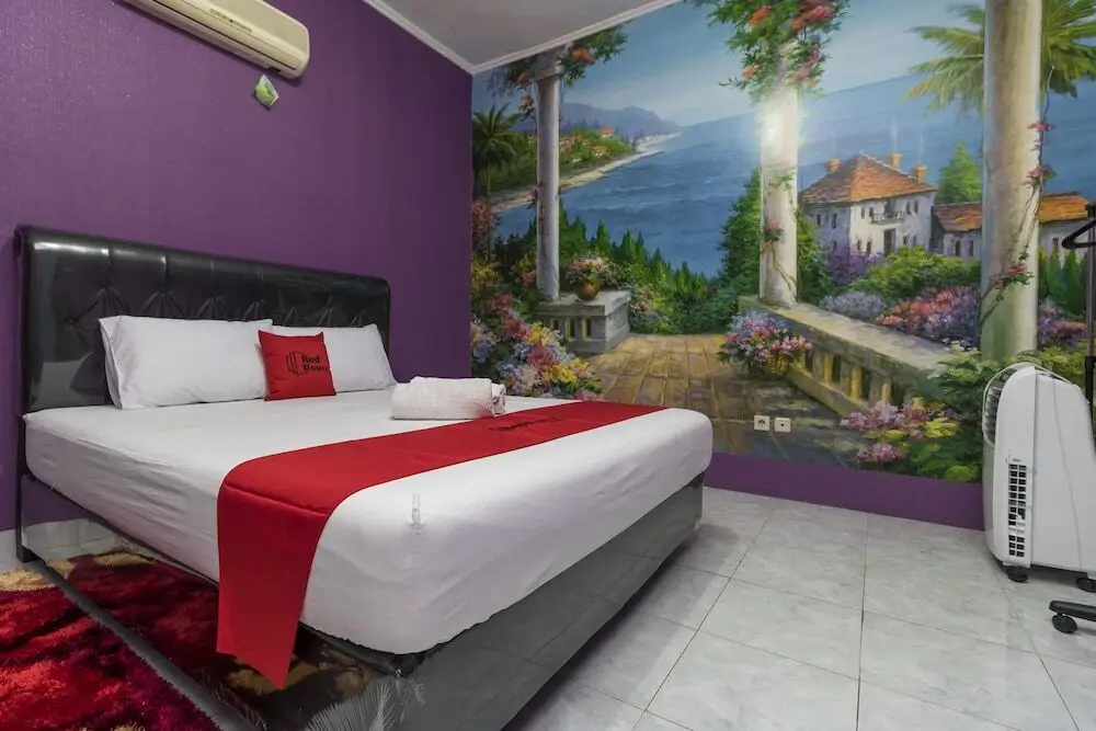 Джакарта: RedDoorz @ Duren Sawit