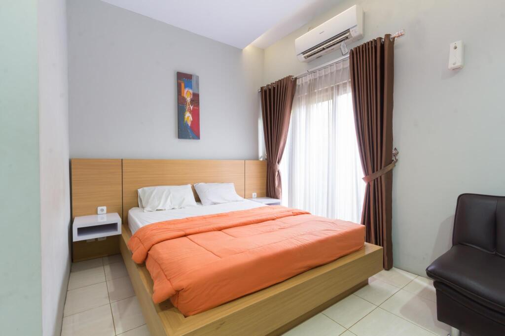 Батуретно: Hotel Absari