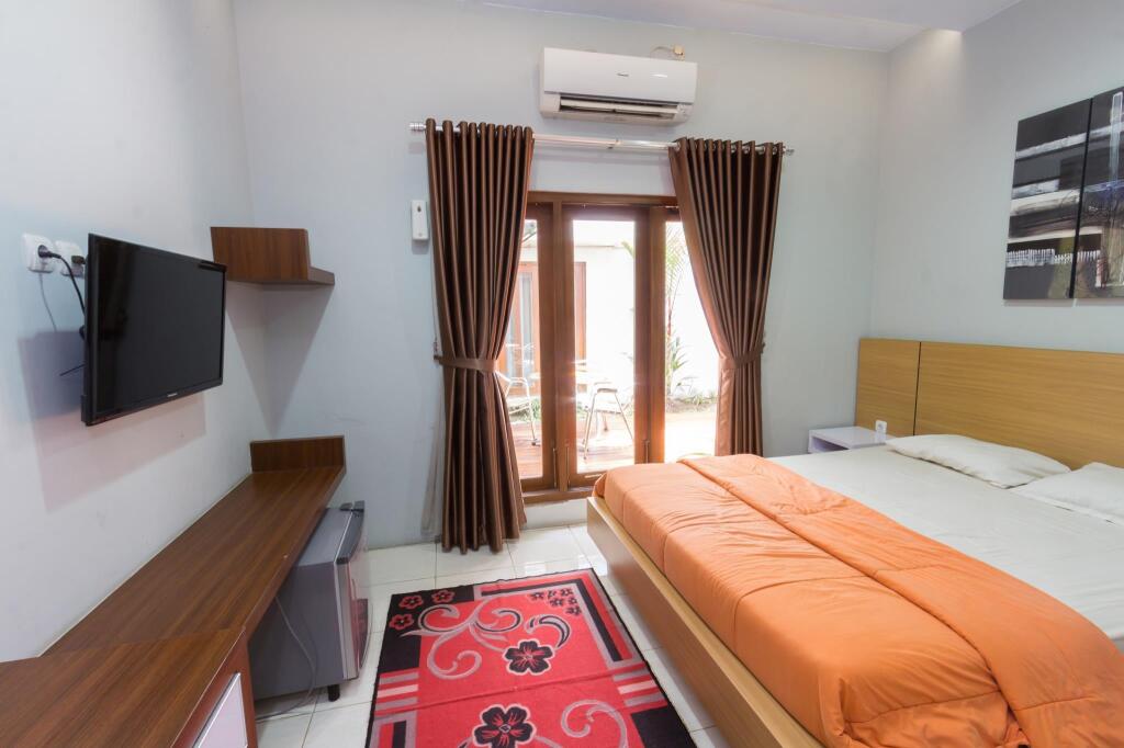 Батуретно: Hotel Absari