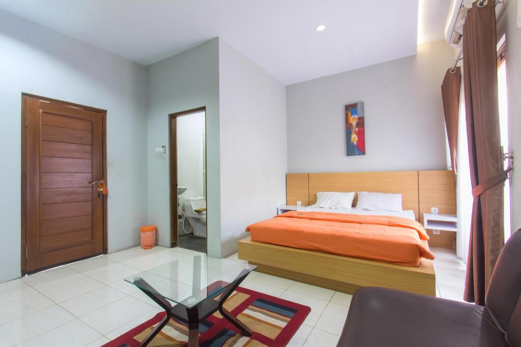 Батуретно: Hotel Absari