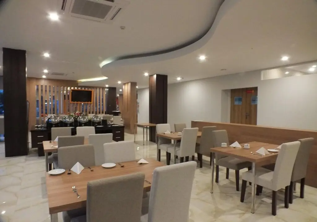 Картасура: Front One Hotel Airport Solo
