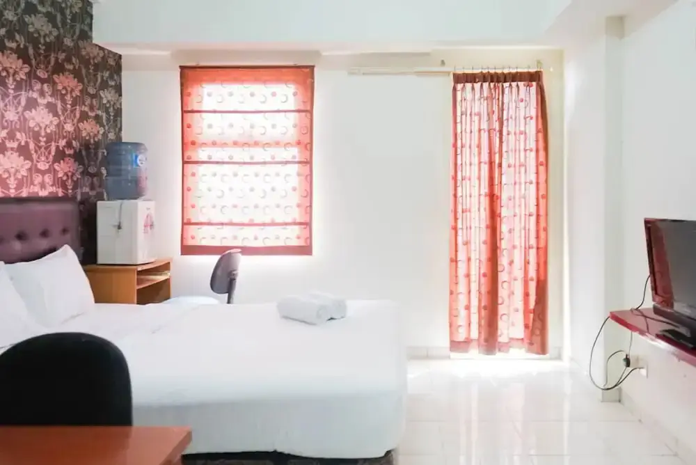 Депок: Comfy Studio Apartment at Margonda Residence 2 By Travelio
