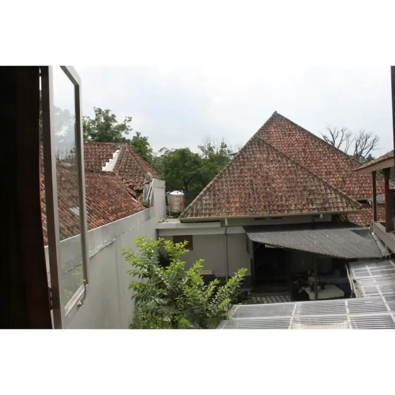 Бандунг: De Riau Cottage by HouseinBandung