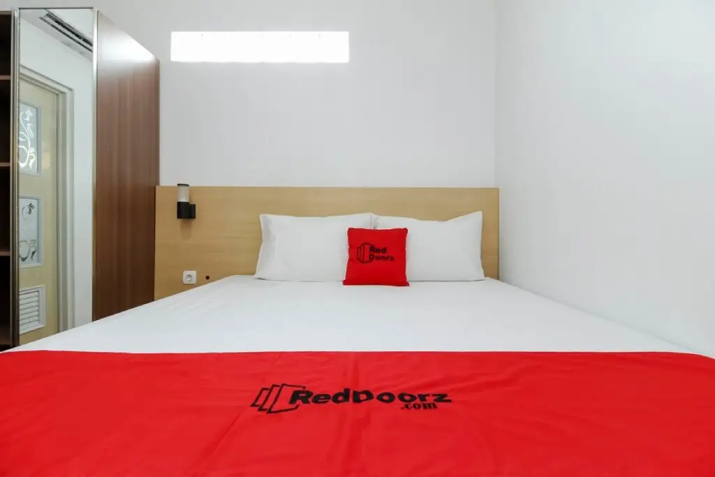 Слеман: RedDoorz Plus Near Jogja Kembali Monument