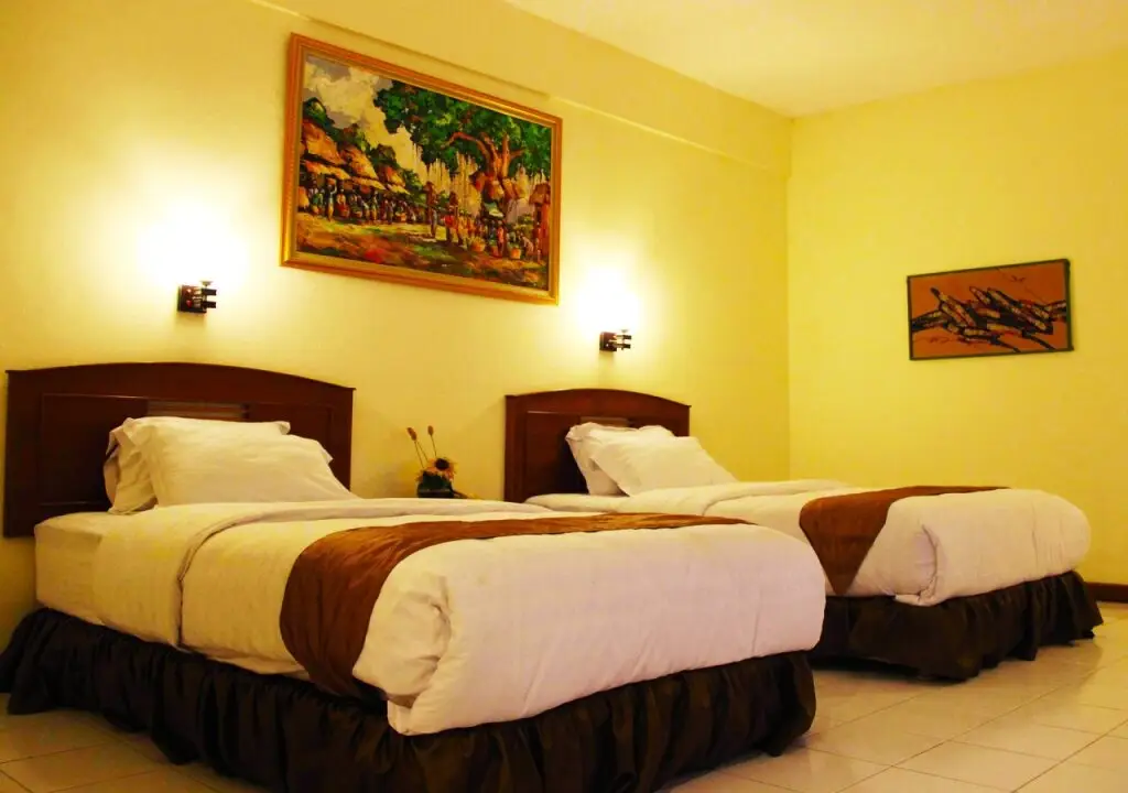 Кебумен: Candisari Hotel & Resto