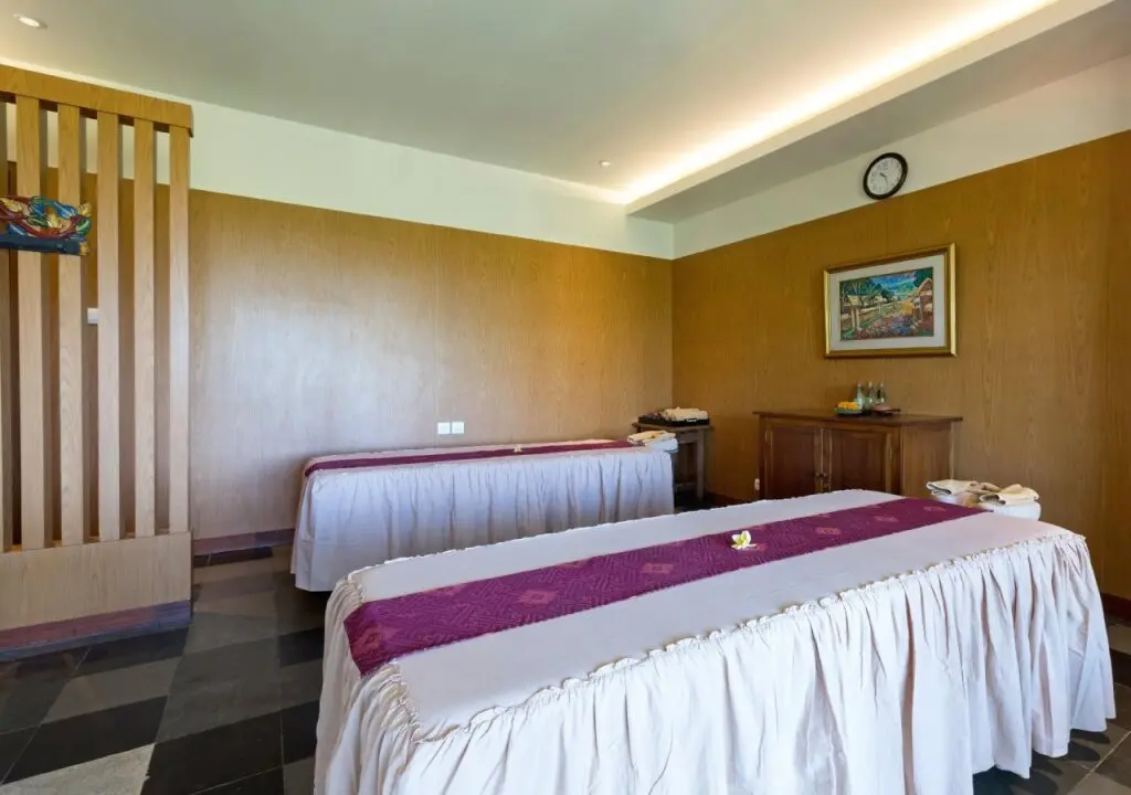 Убуд: Ubud Village Hotel