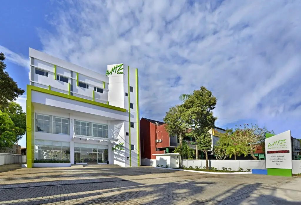 Whiz Prime Hotel Sudirman Cilacap — фото 1