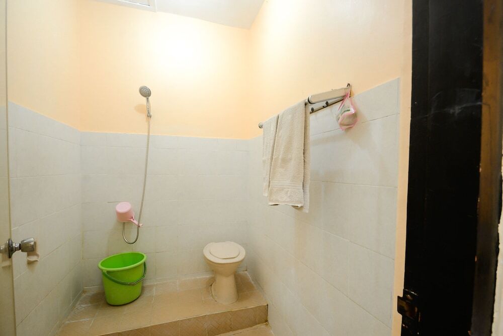 Сурабая: Airy Eco Syariah Bongkaran Jagalan 64 Surabaya