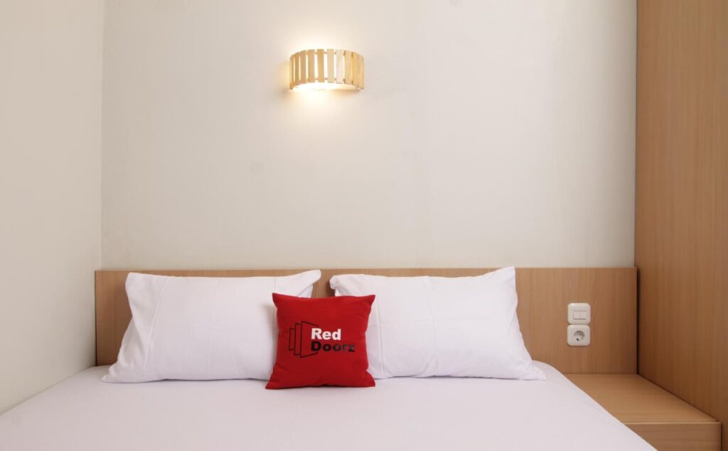 Джакарта: RedDoorz @ Raya Kelapa Dua