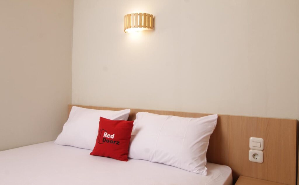 Джакарта: RedDoorz @ Raya Kelapa Dua