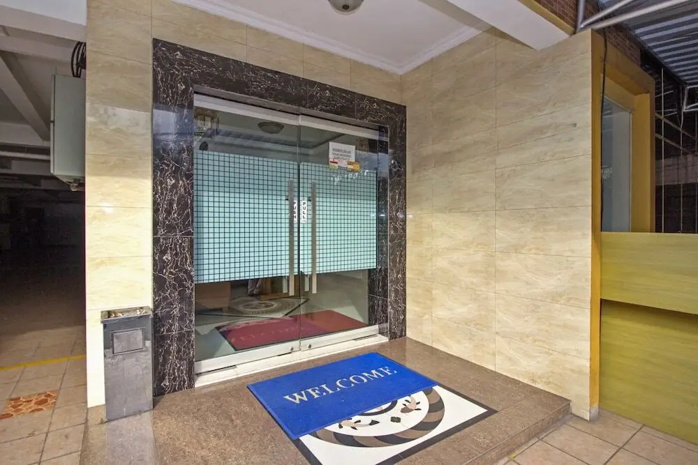 Джакарта: RedDoorz near ITC Kuningan