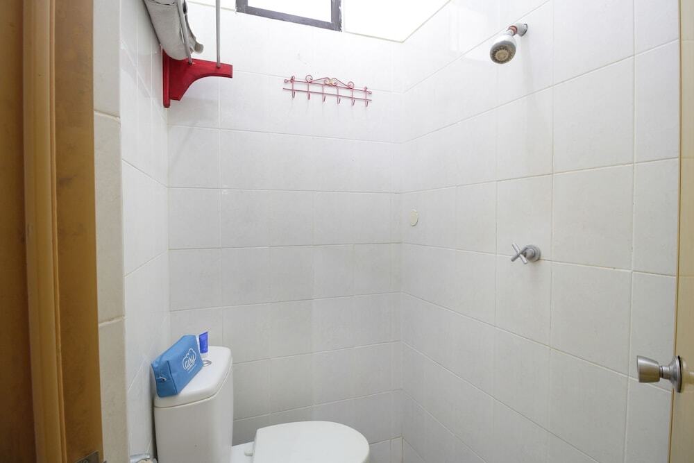 Сурабая: Airy Eco Syariah Gubeng Moestopo Gang Kedung Pengkol Surabaya