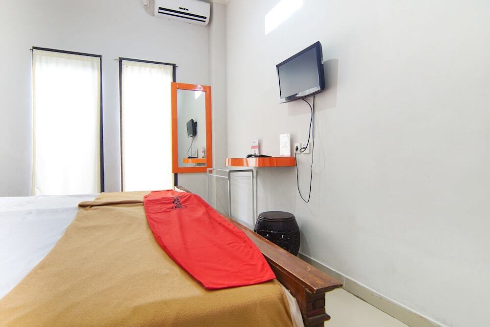 Денпасар: RedDoorz Plus near Ubung Terminal Denpasar