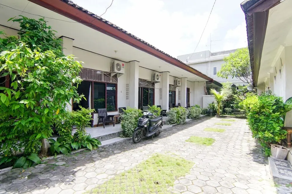 Денпасар: RedDoorz Plus near Ubung Terminal Denpasar