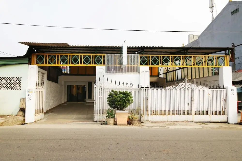 Джакарта: Airy Syariah Raya Inpres Kramat Jati Jakarta