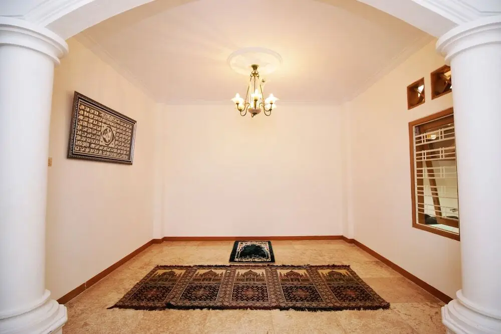 Джакарта: Airy Syariah Raya Inpres Kramat Jati Jakarta